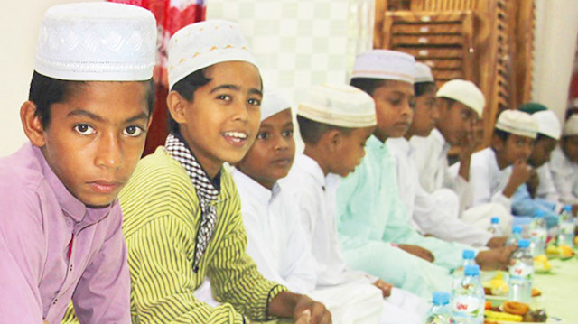 Bangladeşli çocuklar