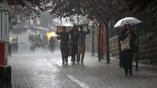 Meteorolojiden bazı illere yağış uyarısı yapıldı. 