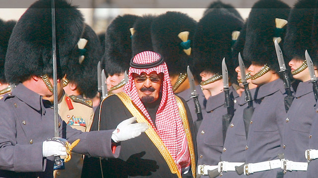 Suudi Arabistan Kraliyet ailesinin güvenliğinden sorumlu 130 bin kişilik Ulusal Muhafız Birliği’nin İngiliz ordusu tarafından eğitildiği ortaya çıktı.
