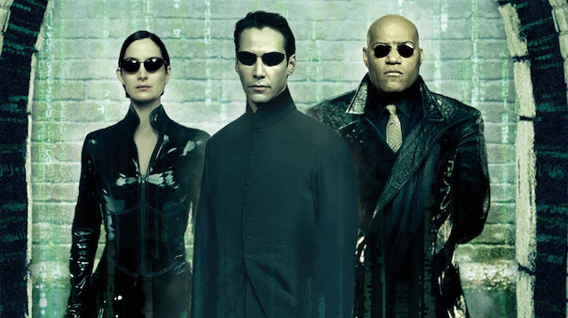 Türkiye'de en çok izlenen bilim kurgu filmlerinde 6. ve 7 sırada Matrix serisi yer alıyor.