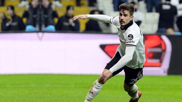 Dorukhan Toköz, Beşiktaş formasıyla çıktığı 33 maçta 3 gol atarken 3 de asist yaptı.