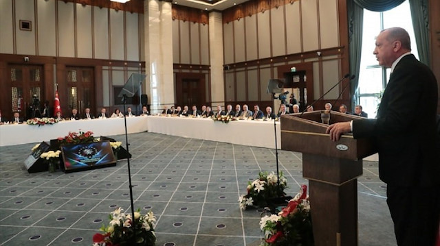 Cumhurbaşkanı Erdoğan, Beştepe Külliyesi'nde büyükşehir belediye başkanlarıyla bir araya gelmişti. 