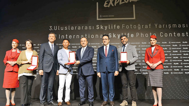 Türk Hava Yolları'nca düzenlenen “Skylife Fotoğraf Yarışması"nın ödülleri Dışişleri Bakanı Mevlüt Çavuşoğlu ve Milli Eğitim Bakanı Ziya Selçuk'un katıldığı törende sahiplerini buldu.