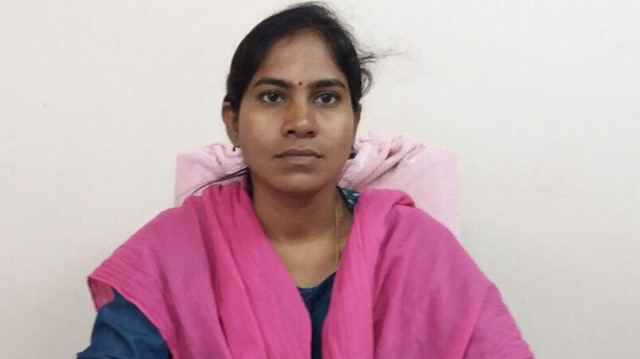 Ranga Redi bölgesinde kadın vergi memuru Vijaya Redi.