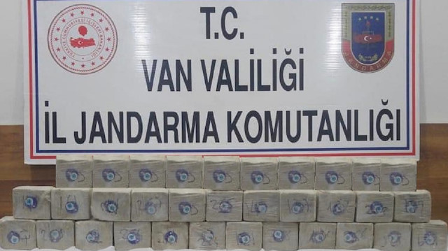 İran sınırında 51 kilo 73 gram eroin ele geçirildi.