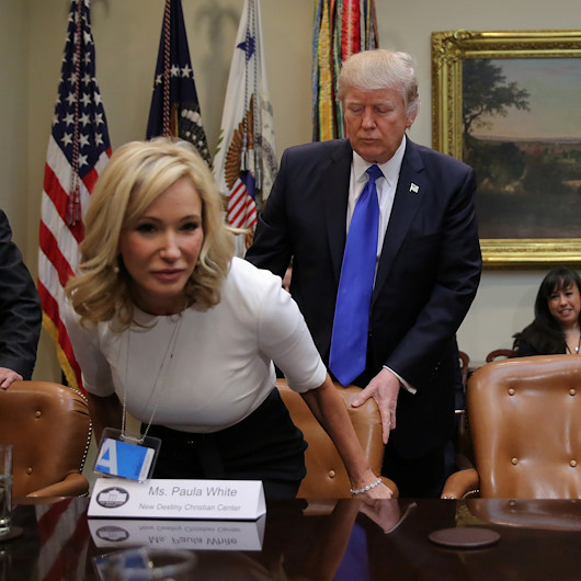 Trump Evanjelik papazı danışmanı olarak atadı