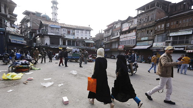File photo: Kashmiri residents run at the site of a grenade blast in Srinagar, November 4, 2019