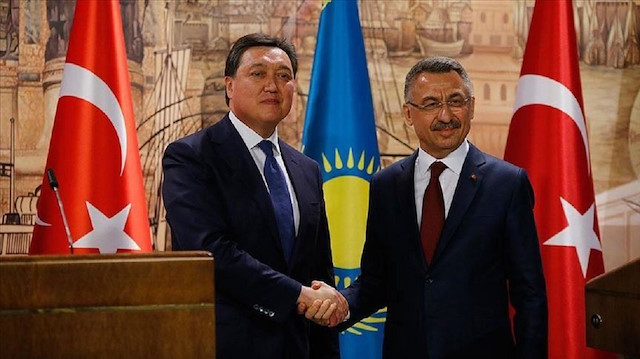 نائب أردوغان يشيد بتعزيز الروابط بين تركيا وكازاخستان