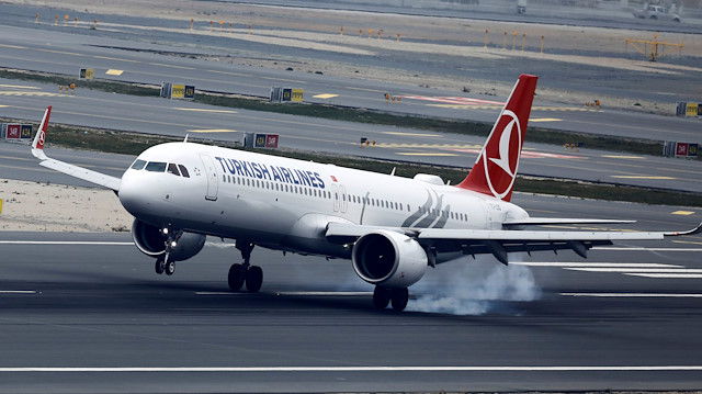 A Turkish Airlines plane lands at the city's new Istanbul Airport in Istanbul, Turkey, April 6, 2019. REUTERS/Umit Bektas

