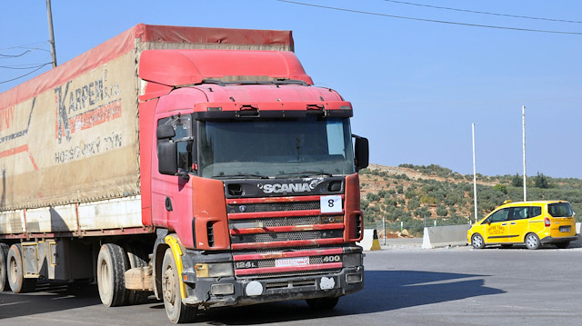 The trucks passed through the Cilvegozu border gate in southern Turkey