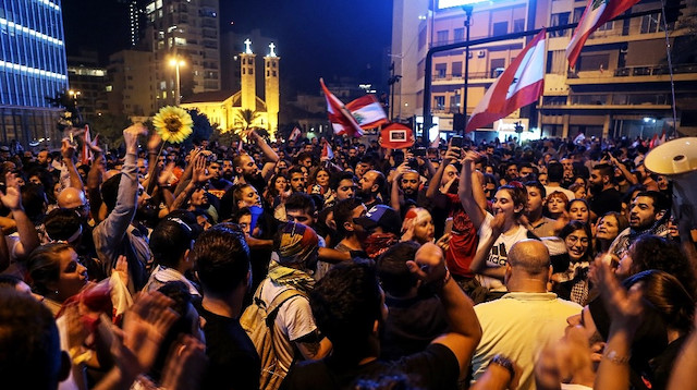 Lübnan'da gösteriler 17 Ekim'den bu yana devam ediyor