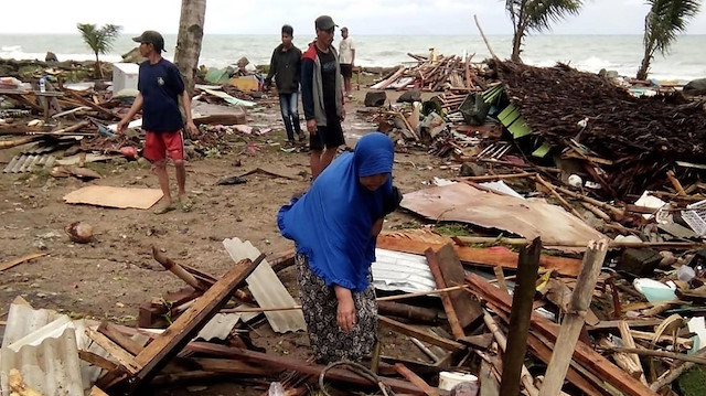 Endonezya tsunami uyarısı yapıldı. (Arşiv)