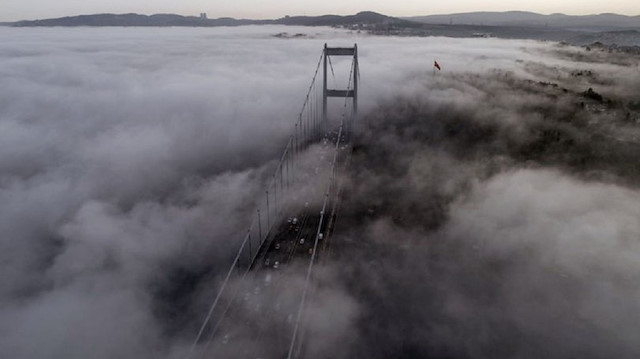 İstanbul'da etkili olan sis