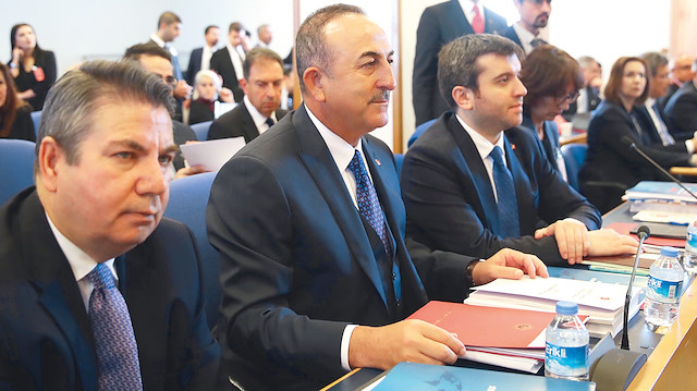 Dışişleri Bakanı Mevlüt Çavuşoğlu TBMM Plan ve Bütçe Komisyonunda Dışişleri Bakanlığının 2020 bütçesi üzerinde milletvekillerinin soru ve eleştirilerini yanıtladı.