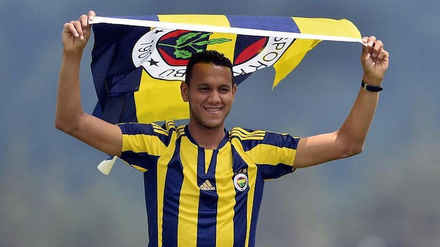 Souza bu sezon Al-Ahli formasıyla 8 karşılaşmada görev yaptı.