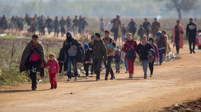 Avrupa ülkeleri, mülteci kriziyle baş etmeye çalışıyor.