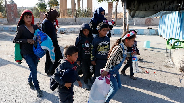 Suriyeliler topraklarına gönüllü olarak dönüyor.