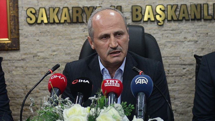 Ulaştırma ve Altyapı Bakanı Mehmet Cahit Turhan, Kuzey Marmara Otoyolu çalışmalarına ilişkin,