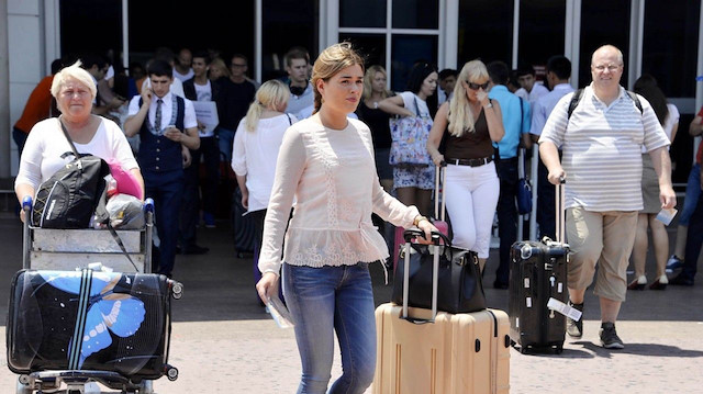 Antalya'ya gelen yabancı turist sayısı, 20 Kasım itibarıyla 15 milyon 567 bin olarak gerçekleşti.