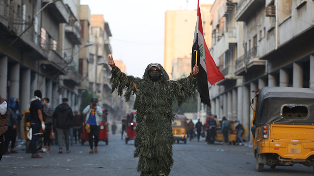Irak'ta hükümet karşıtı gösteriler sürüyor.