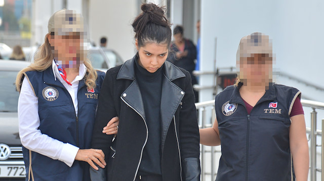 DEAŞ'a katılmak istediği iddia edilen Fransız uyruklu kadın Adana'da yakalandı.
