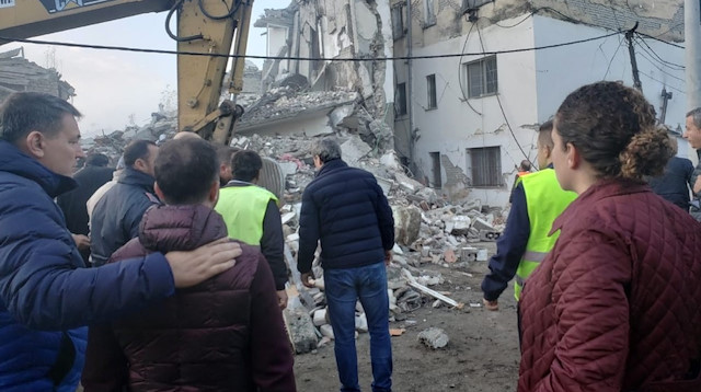 Arnavutluk depreminde ölü sayısı 6’ya yükseldi.