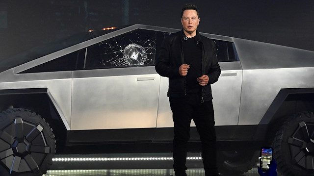 Nov 21, 2019; Hawthorne, CA, U.S.A; Tesla CEO Elon Musk unveils the Cybertruck at the TeslaDesign Studio in Hawthorne, Calif. The cracked window glass occurred during a demonstration on the strength of the glass. Robert Hanashiro-USA TODAY

