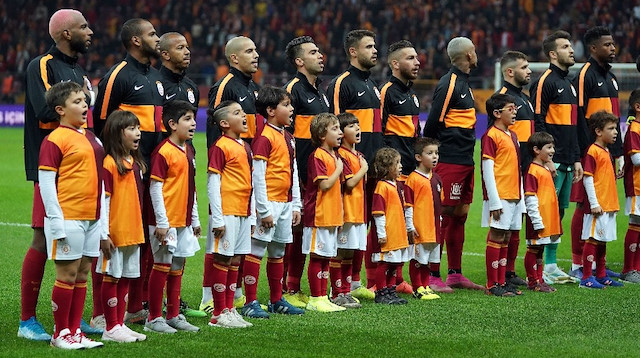Galatasaray, 12 haftada 19 puan topladı.