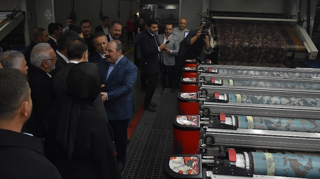 Sanayi ve Teknoloji Bakanı Mustafa Varank, Tekirdağ’ın Ergene ilçesinde sanayi tesislerini ziyaret ederek incelemelerde bulundu.