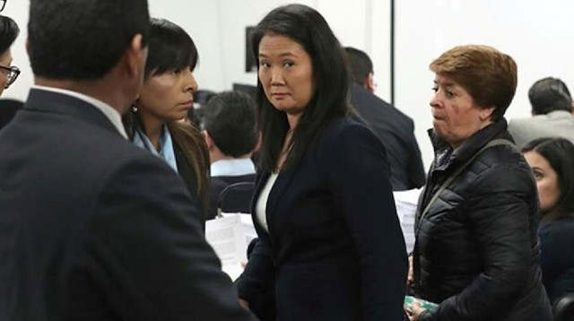 صورة لزعيمة المعارضة كيكو فوجيموري أثناء الإفراج عنها من قبل السلطات البيروفية 2019