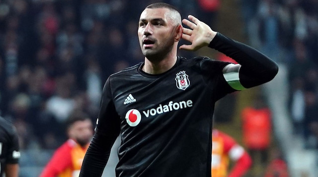 Burak Yılmaz 2 gol attığı maçta 1 de asist yaptı ve yıldızlaştı.