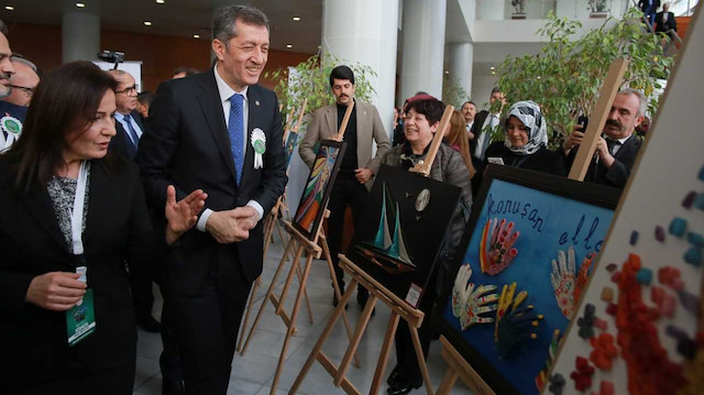 Turkcell’in Engelsiz Eğitim Programı ile destek verdiği çocuklar, 3 Aralık Dünya Engelliler Günü’nde açılan çok özel bir sergiye imza attı.