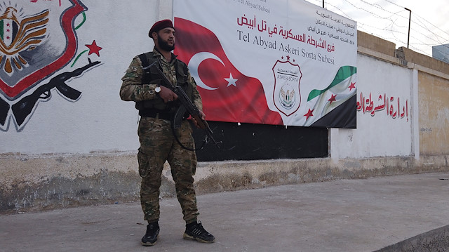 Suriye Milli Ordusu, YPG/PKK'nın zorla silah altına aldığı kişilere çağrı yaptı.