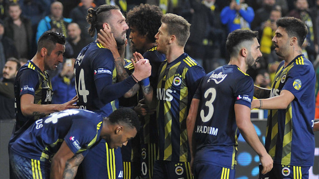 Fenerbahçe, haftanın açılış maçında Gençlerbirliği'ni 5-2 yendi ve iki hafta aranın ardından 3 puanın sahibi oldu.