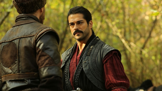 Kuruluş Osman dizisinde Osman Bey, karakterini Burak Özçivit canlandırıyor.