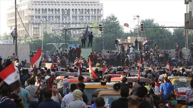 العراق.. آلاف من مؤيدي "الحشد" يخترقون ساحة المتظاهرين في بغداد