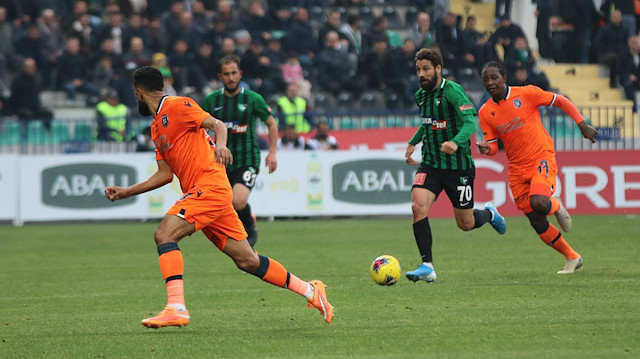Başakşehir deplasmanda Denizlispor ile 1-1 berabere kaldı.