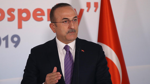 Çavuşoğlu: Fransız polisinin kullandığı aşırı güç Avrupa'nın ortak değerleriyle çelişiyor