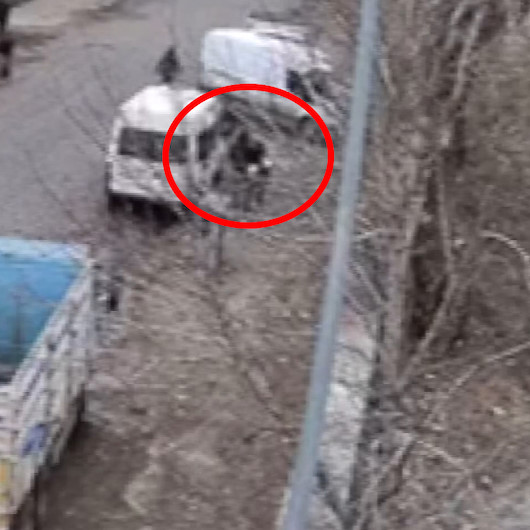 Kars’ta liseli kız öğrenciyi herkesin gözü önünde kaçırdılar