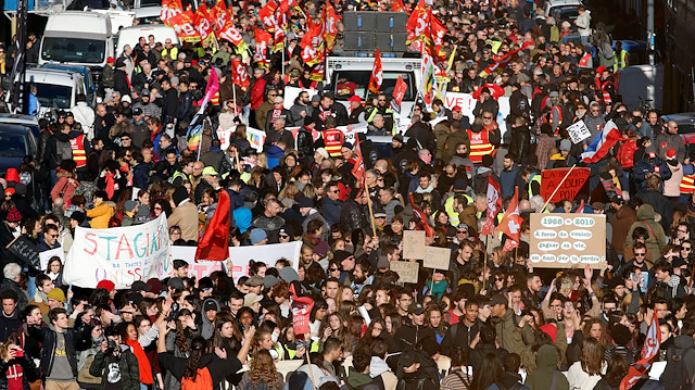 İkinci ulusal grev ve protesto eylemlerinin bir parçası olan gösteriler Marsilya’da düzenlendi.