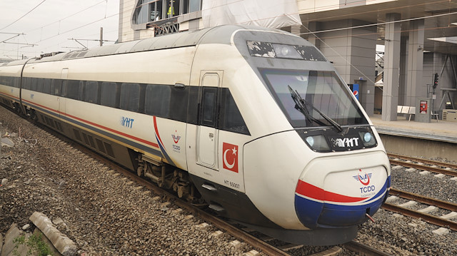  17 Aralık'ta Ankara-Konya arasında ilave Yüksek Hızlı Tren (YHT) seferi eklendi.