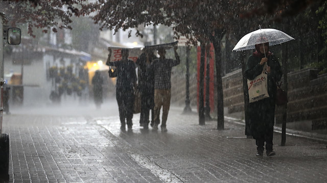 Meteorolojiden Antalya'ya aşırı yağış uyarısı yapıldı. 