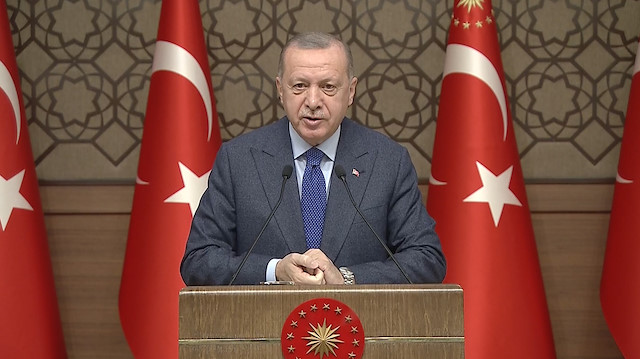 Cumhurbaşkanı Erdoğan: İnsanoğlu göğe değil toprağa yakın yaşamalıdır