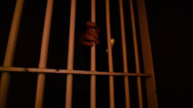 السعودية.. مصرع 3 سجناء وإصابة 21 بحريق في سجن "الملز"