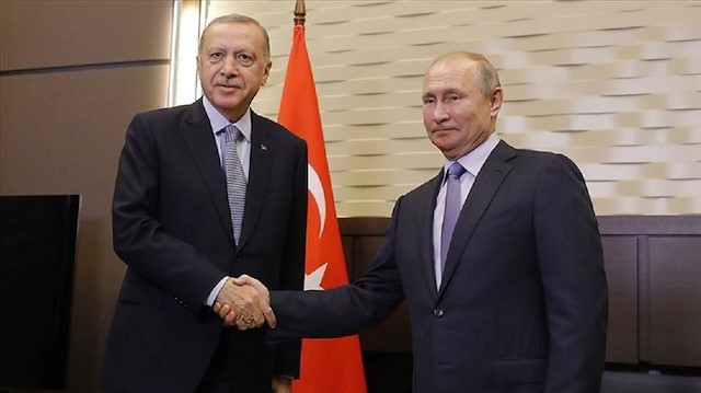 أردوغان وبوتين يبحثان هاتفيا مستجدات الأوضاع في سوريا 
