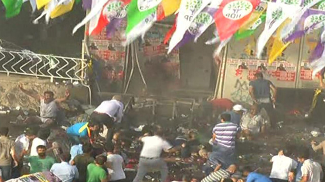 5 Haziran tarihinde HDP Diyarbakır mitingde meydana gelen saldırı.