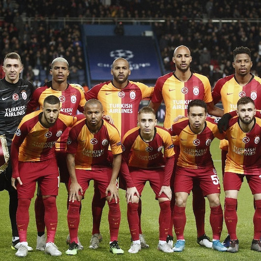 Galatasarayda Nzonzinin ardından bir isim daha topun ağzında