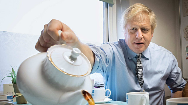 30 yılın en büyük seçim zaferini kazandıran Boris Johnson kimdir?