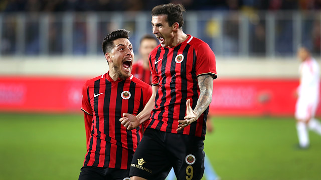Stancu'nun Göztepe maçında yaşadığı gol sevinci