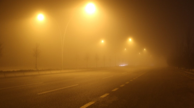 Başkent sokaklarında yoğun sis  